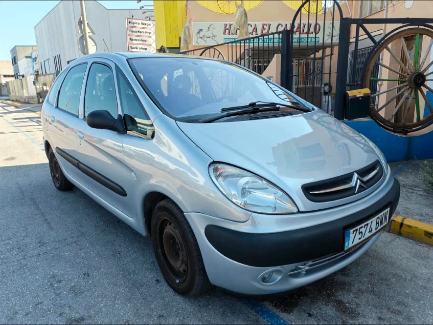 Citroën Picasso terminado, vista frontal